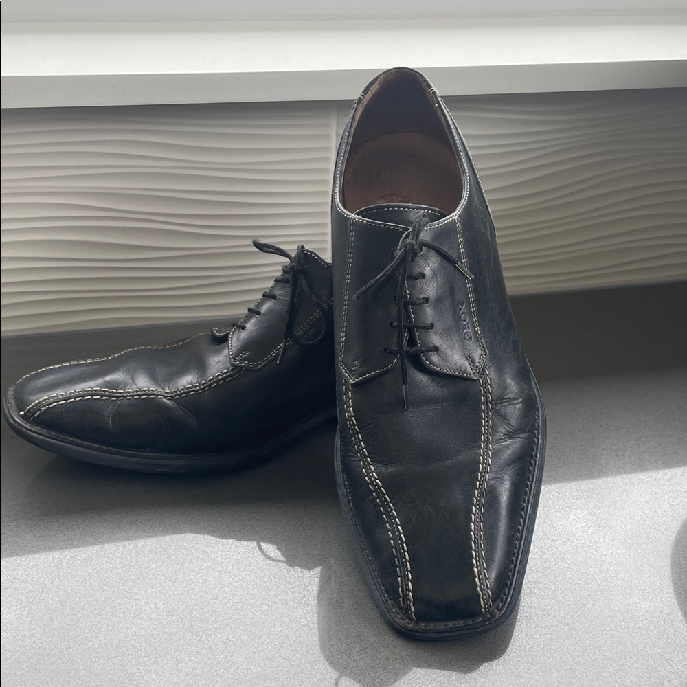 Geox Black Leather Oxfords with Stitch Detail